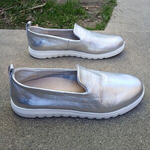 NEW Vionic Uptown Willa Sneakers